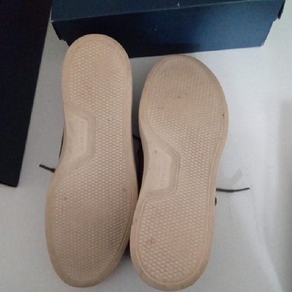 Cole Haan Green Sneakers Sleek Low-Top Design - Picture 4 of 8